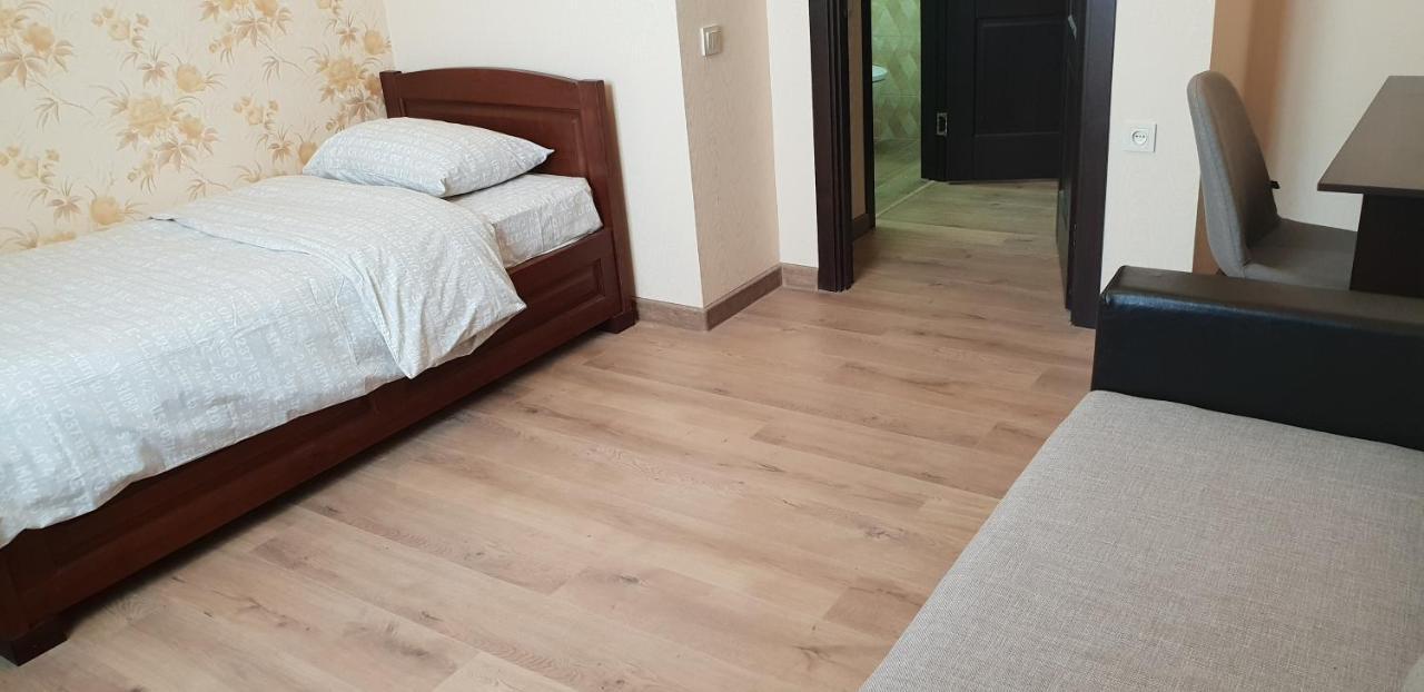 Hotel Ник Аэро Jarkov Habitación foto