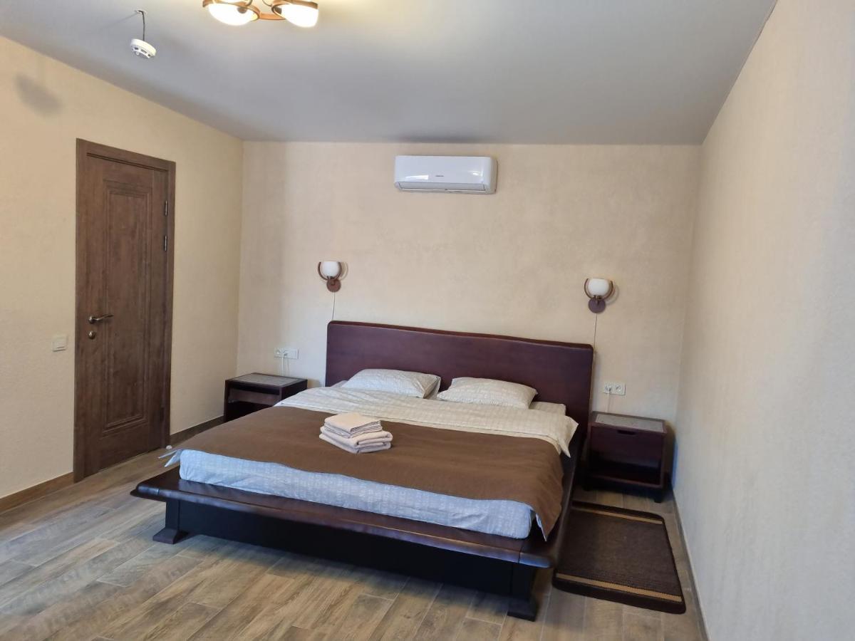 Hotel Ник Аэро Jarkov Exterior foto