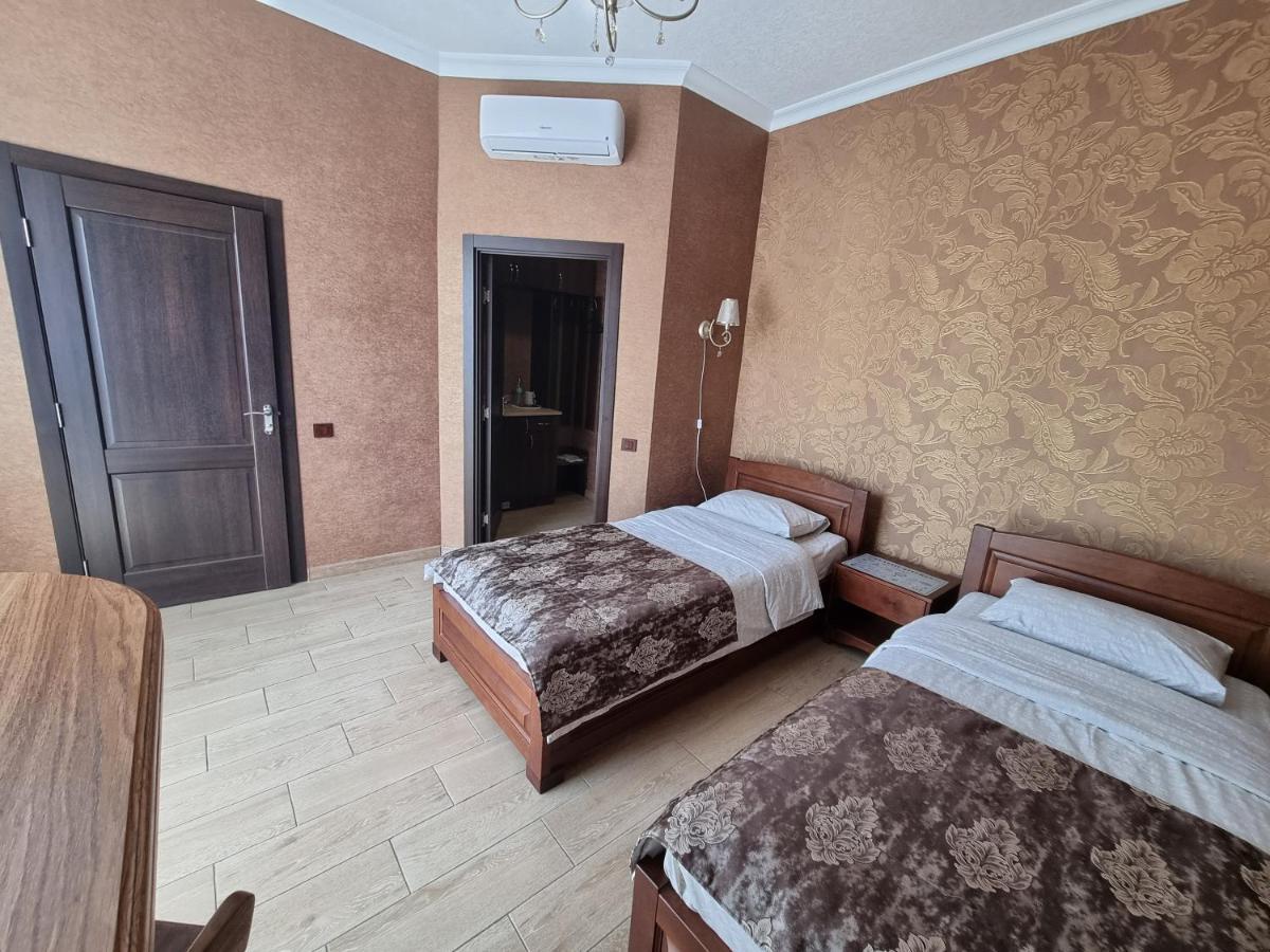 Hotel Ник Аэро Jarkov Exterior foto